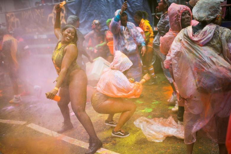   Đây cũng chính là dịp để các cộng đồng người dân vùng châu Phi-Caribe sinh sống tại Anh có cơ hội kỷ niệm các nền văn hóa và bản sắc riêng của mình. Ảnh: Reuters  