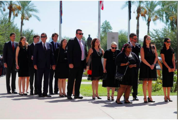 Người dân Arizona tiễn đưa cố Thượng nghị sĩ John McCain về nơi an nghỉ 