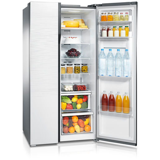 Tủ lạnh nên được cắm điện liên tục và cũng cần được vệ sinh ít nhất 6 tháng/1 lần.