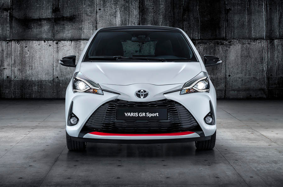 Ngoại thất Yaris GR Sport. Ảnh: Autoweek.