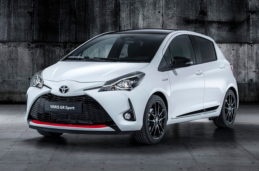 Toyota hé lộ Yaris GR Sport trước thềm triển lãm Paris