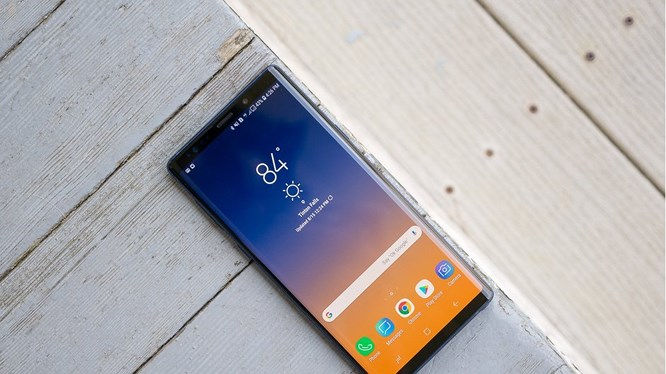 Bất kỳ sự cố cháy nổ nào với điện thoại Galaxy Note 9 cũng khiến mọi người liên tưởng đến sự cố với chiếc Galaxy Note 7 (ảnh: Phone Arena)