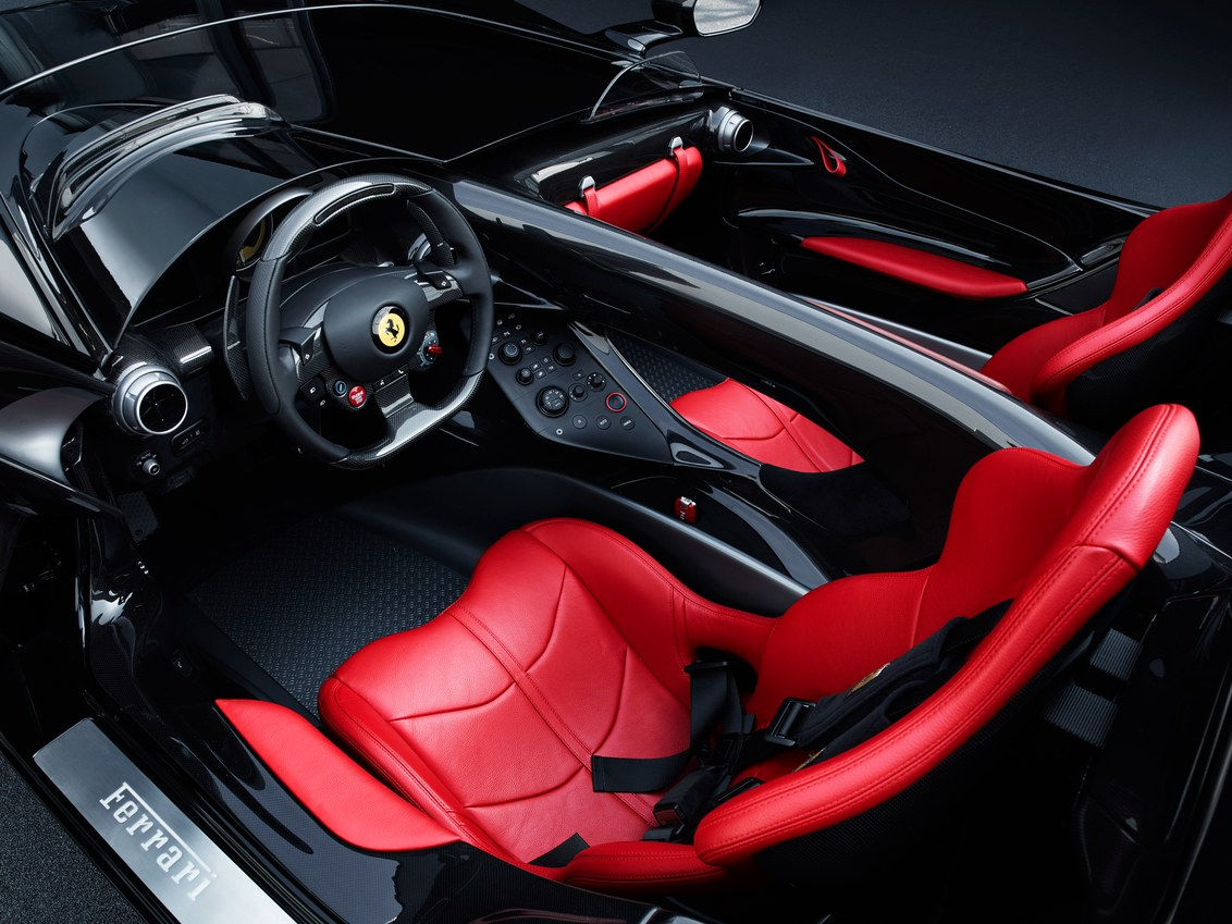 Ferrari công bố hai mẫu xe đua triệu đô