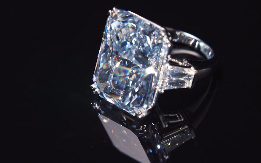 Với mức giá này, các chuyên gia cho rằng người mua đã được món hời bởi kim cương xanh hiếm hơn kim cương hồng. Trong khi Graff Pink nặng 24 carat có giá tới 46,2 triệu USD thay vì chỉ hơn 25 triệu USD như lần này.