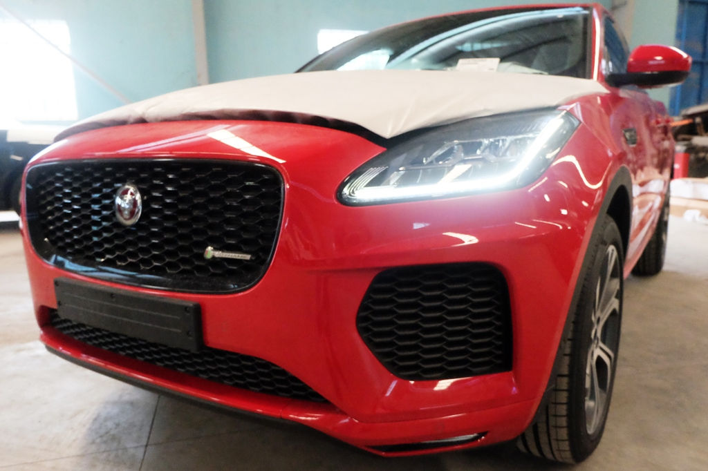 Jaguar E-Pace đã lộ diện tại Việt Nam, chờ ngày ra mắt
