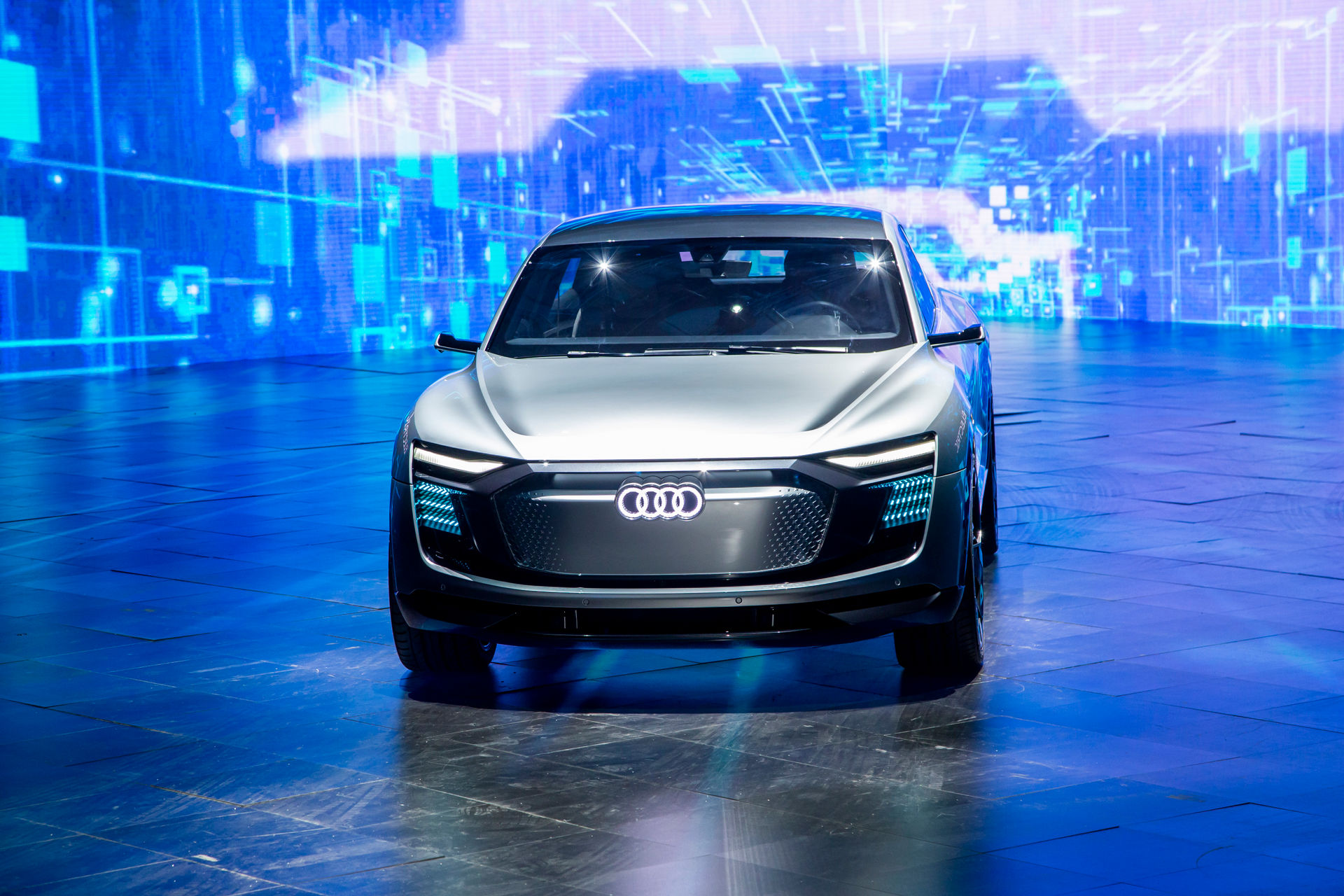 Elaine là mẫu xe concept của Audi. Được trưng bày ở Singapore cách VMS 2018 chỉ hai tuần nhưng mẫu xe này khó có cơ hội 