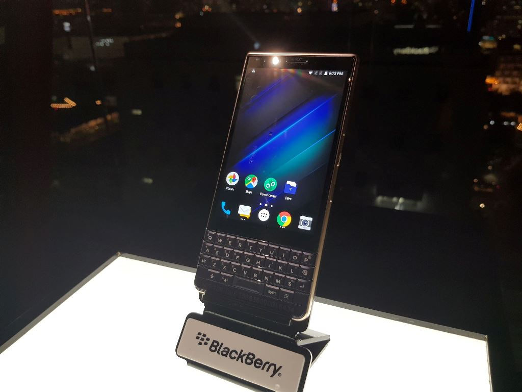 BlackBerry Key2 LE ra mắt Việt Nam, hiệu năng ổn nhưng giá còn cao