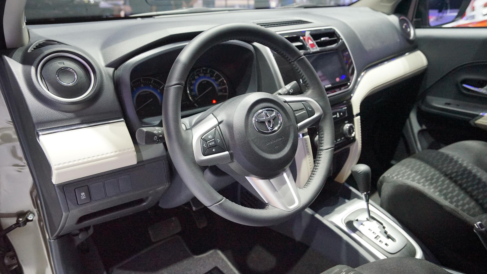 Toyota Rush, chiếc xe 