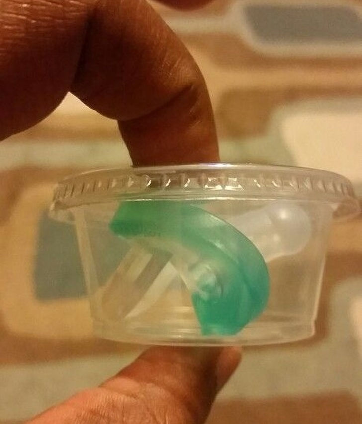 Dùng hộp nhựa nhỏ xinh để bảo quản nấm sữa của trẻ. Ảnh: Kimbrandonf