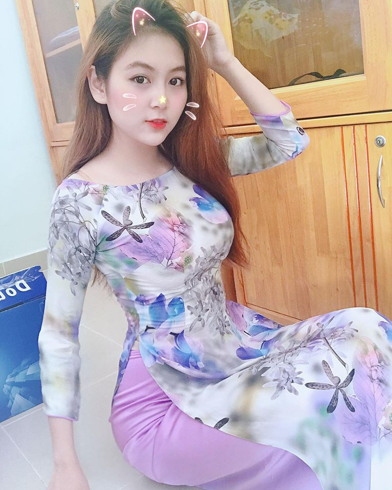 Trân Trần Hotgirl Sư Phạm Xinh Như Thiên Thần Khiến Vạn Chàng Trai