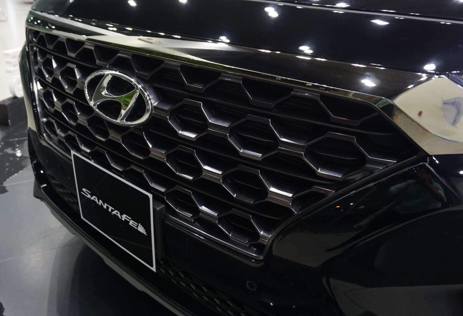 Hyundai SantaFe thế hệ mới đã về các đại lý, sẽ bán ra vào tháng 12/2018