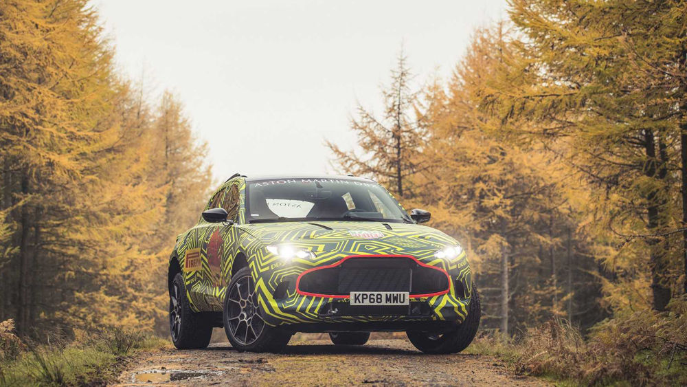 Aston Martin DBX lộ diện lần đầu tiên.