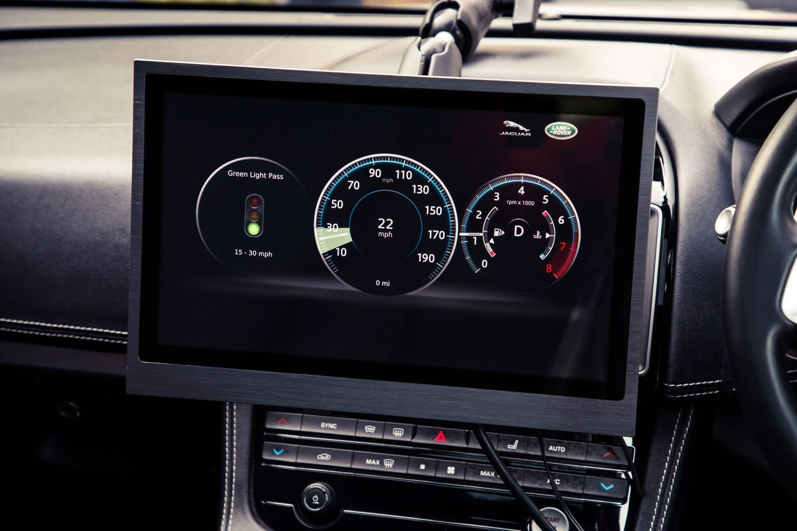 Jaguar Land Rover phát triển công nghệ nhận diện đèn xanh đèn đỏ