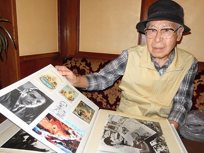 Nhà nghiên cứu lịch sử anime Yasushi Watanabe ở Neyagawa, tỉnh Osaka (Ảnh của Erina Ito)