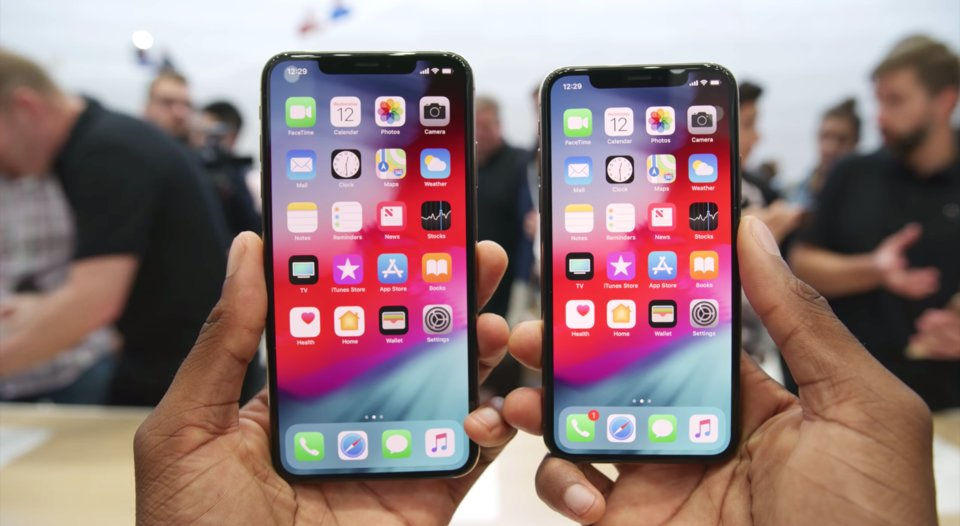 iPhone XR hấp dẫn vì giá rẻ, nhưng iPhone XS có đến 9 lý do nên mua hơn