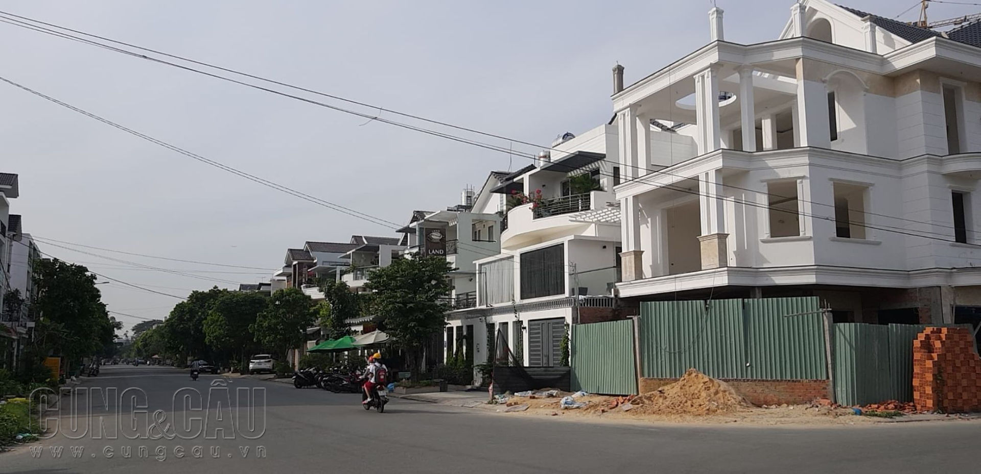 Mức độ tăng giá của dự án đất nền ở khu Tây Bắc dao động trung bình 15-25%/năm, một số nền tăng 30-45%/năm.