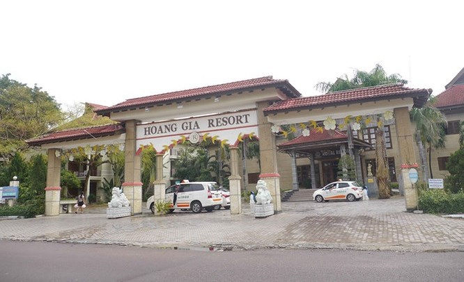  Resort Hoàng Gia, nơi đặt trụ sở nhiều công ty của gia đình ông Trần Bắc Hà (Ảnh: Hoàng Trọng/Thanh niên) 