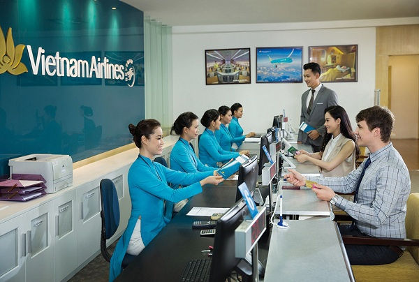 Vietnam Airlines sẽ giảm giá vé máy bay để giữ thị phần.