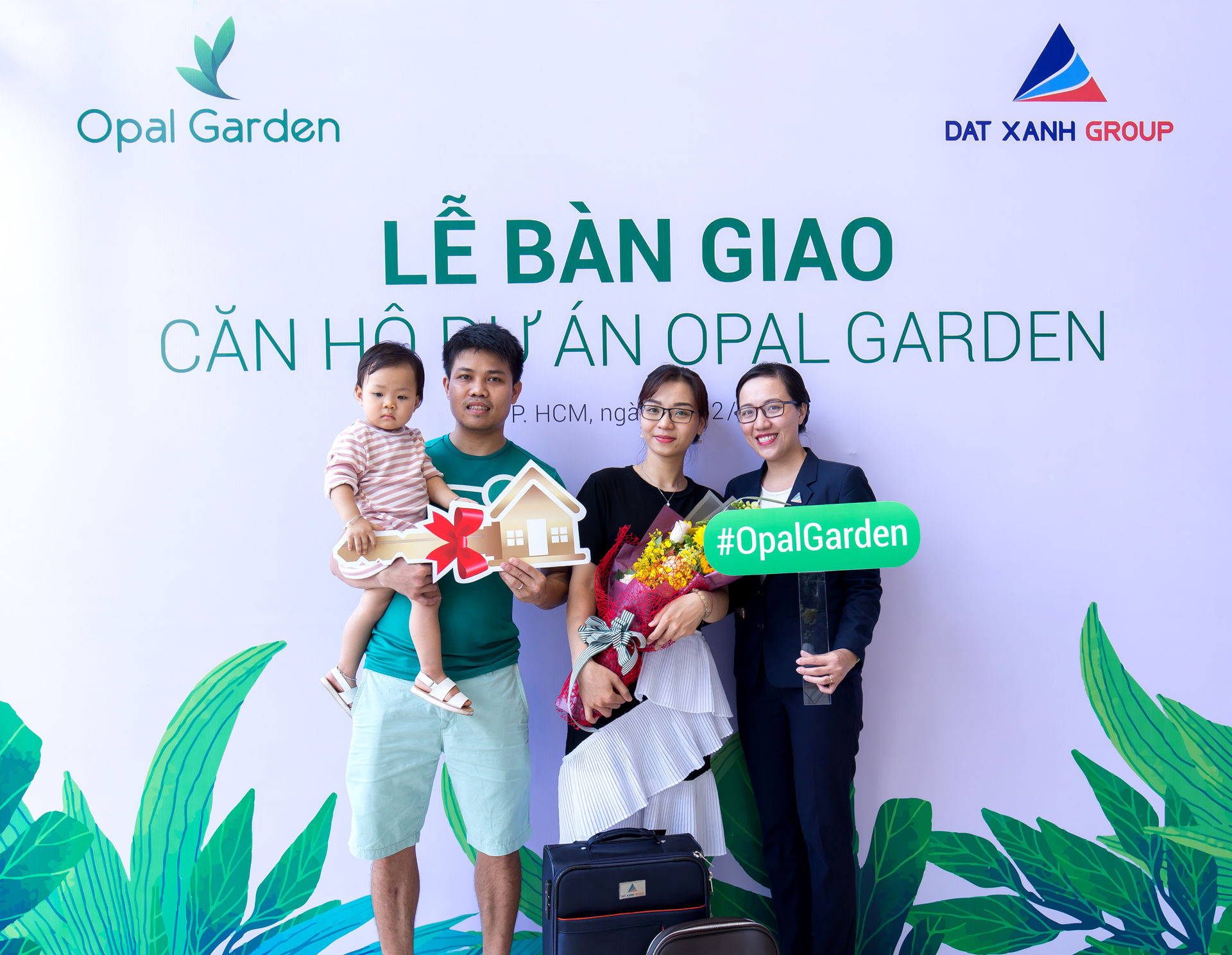 Đất Xanh bàn giao nhà đúng cam kết cho khách hàng sở hữu căn hộ Opal Garden  