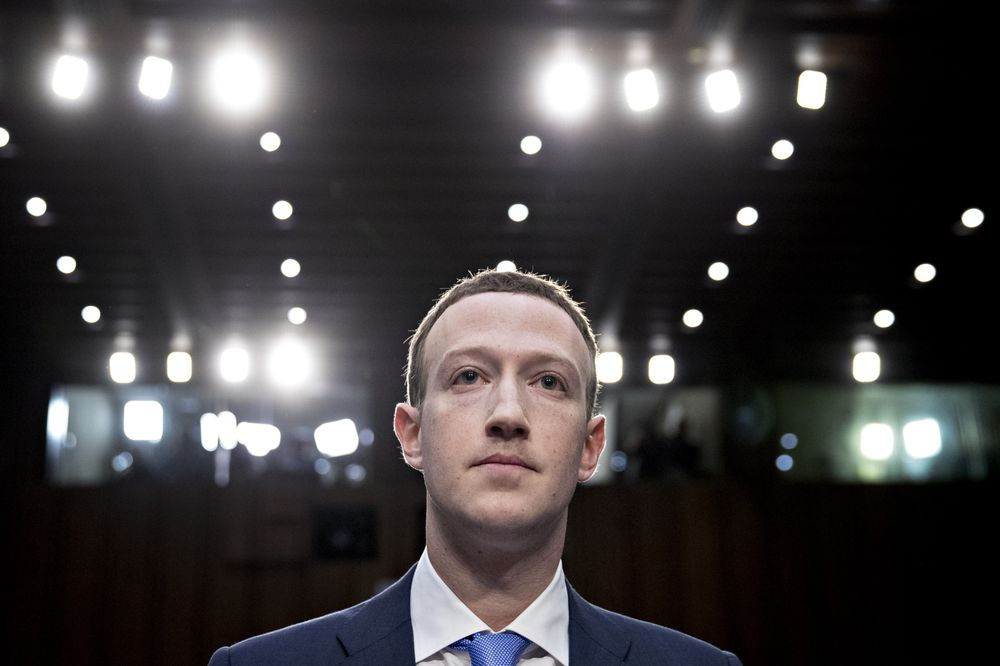 Mark Zuckerberg có một năm tổn thất lớn khi liên tục vướng phải nhiều vụ kiện với chính phủ Mỹ.