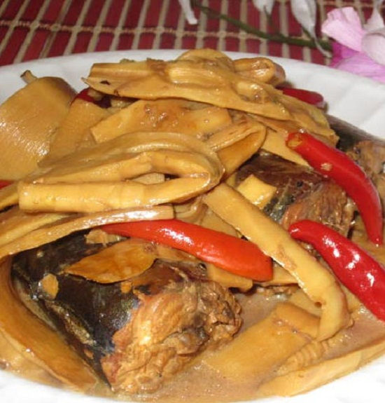 cá-nục-kho-măng-1