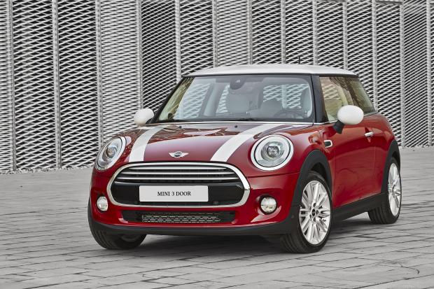   Giá xe Mini Cooper S 3 cửa có giá 1,869 tỷ đồng.  