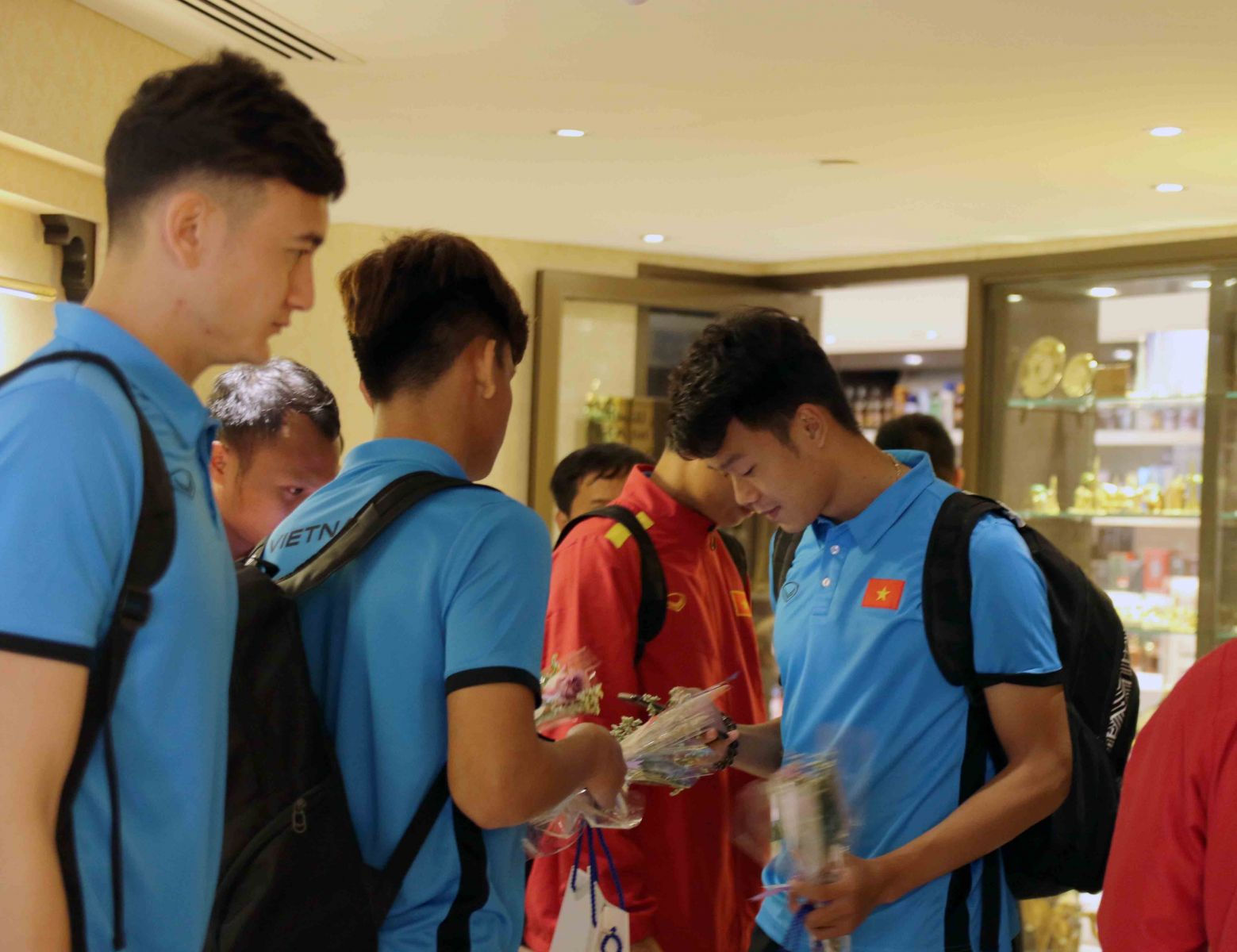 Đội tuyển Việt Nam đang làm gì để chuẩn bị cho trận đấu với Yemen?