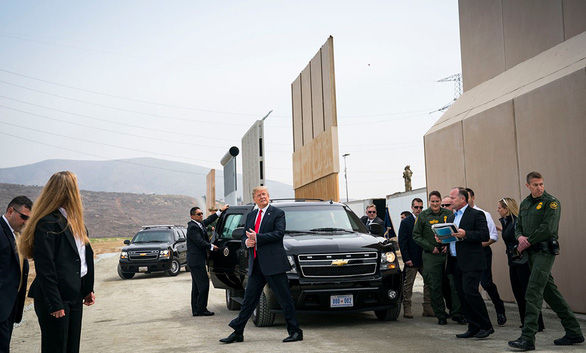 Ông Trump có chính kiến của mình về việc xây bức tường.