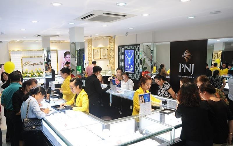 Dòng tiền từ hoạt động kinh doanh của PNJ âm 304,5 tỷ đồng trong năm 2018.