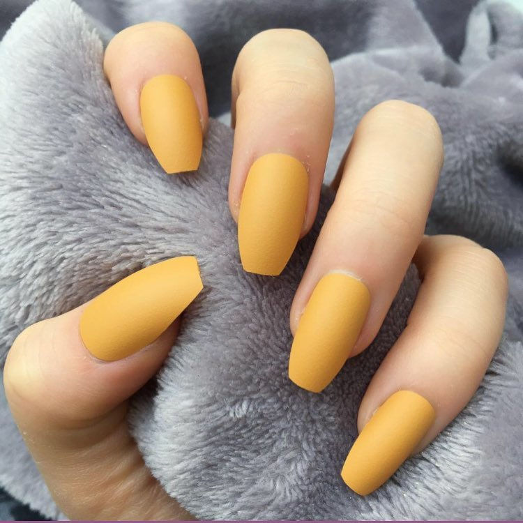 Những mẫu nail đẹp - độc - lạ trên Instagram khiến bạn nổi bần bật ngày Tết