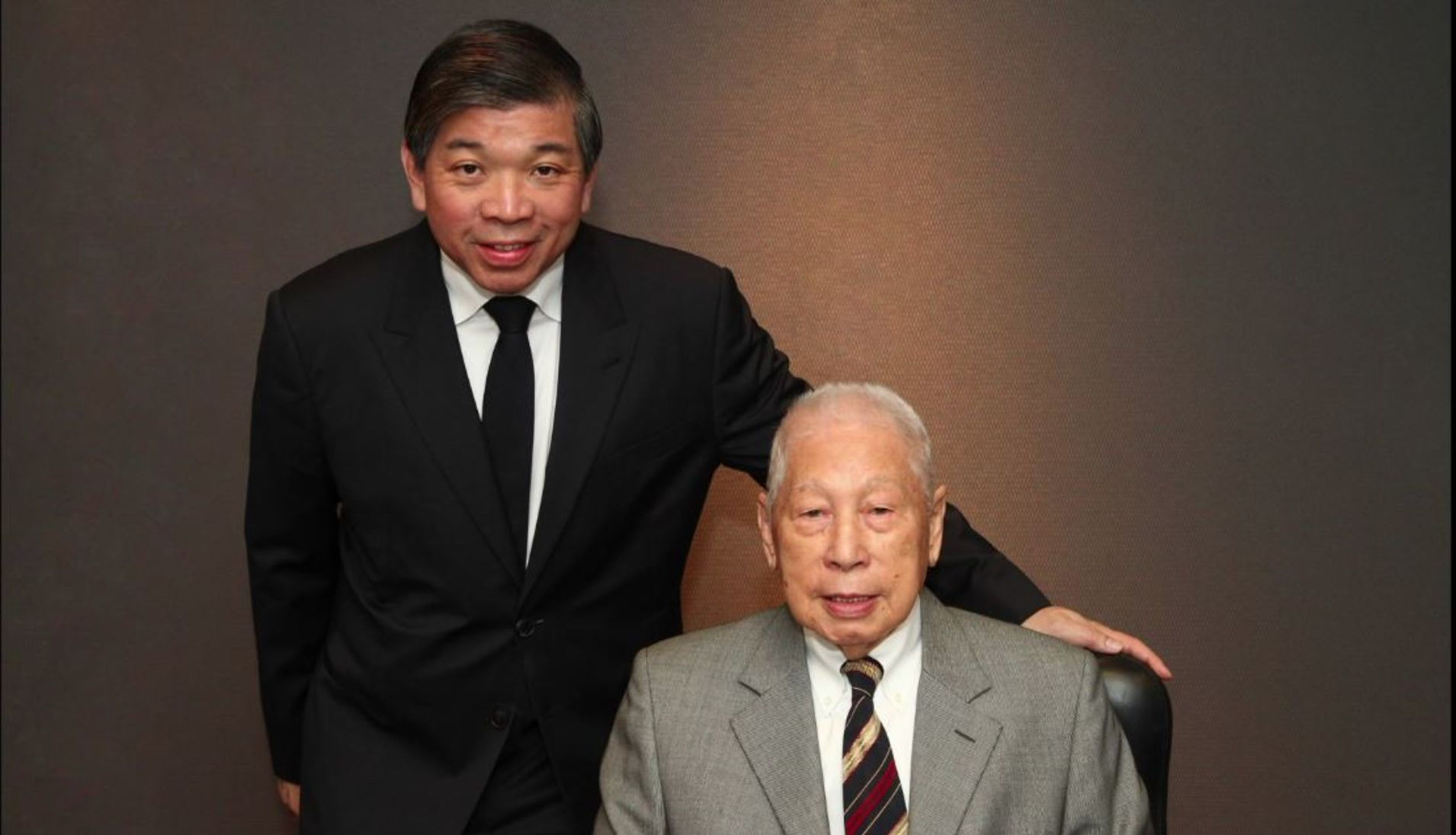 Ông Chang Yun Chung, 100 tuổi, tỷ phú lớn tuổi nhất thế giới hiện nay.