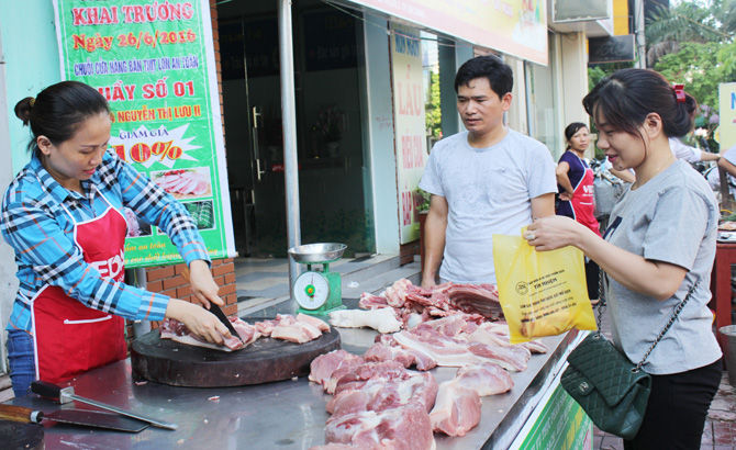 Giá thịt heo trước áp lực tăng giá.