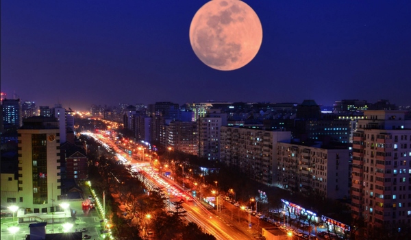 Tối nay 19/2, khoảng 22h50 (giờ Việt Nam), Mặt trăng sẽ trở nên to hơn, sáng hơn những lần trăng tròn khác.