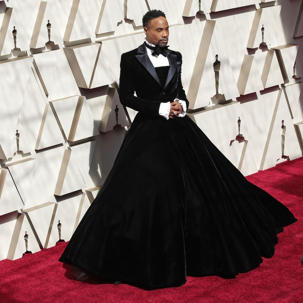 Nam tài tử mặc tuxedo kết hợp váy gây bão tại Oscar 2019