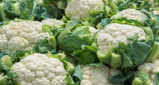 Bông cải trắng chứa nhiều chất chống oxy hóa có tác dụng chống viêm.