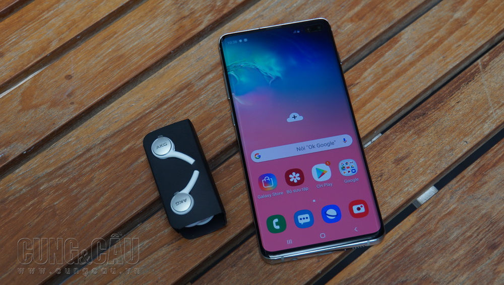 Trải nghiệm Samsung Galaxy S10 : Trắng xà cừ và màn hình khá rộng