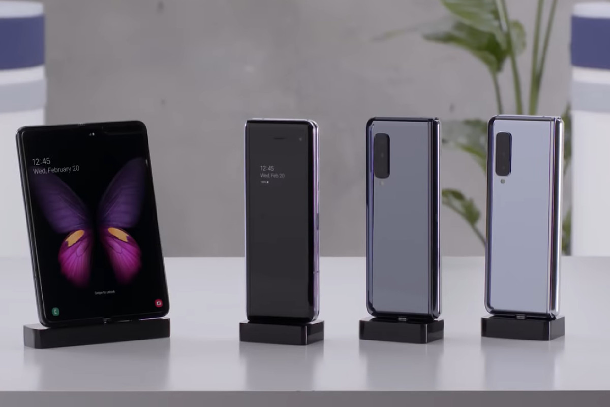 CEO Huawei chê thiết kế của Samsung Galaxy Fold “quá tệ”