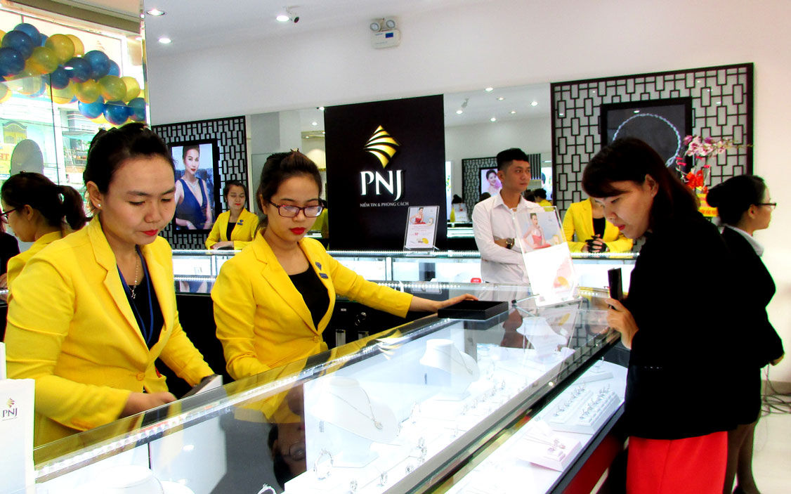 PNJ muốn mở 12.000 cửa hàng vàng tư nhân, chiếm 70% thị phần trang sức cả nước.