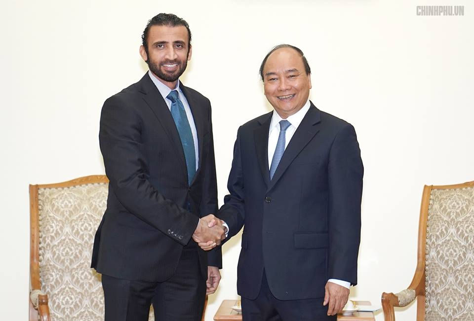   Thủ tướng Nguyễn Xuân Phúc và Tổng Giám đốc điều hành Tập đoàn Đầu tư Dubai Mohammed Ibrahim Al Shaibani.  