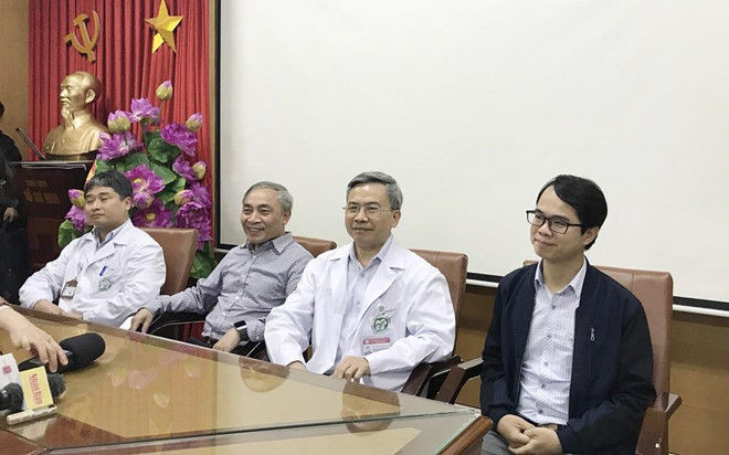 Bác sĩ Nguyễn Hồng Phong có mặt ở buổi gặp gỡ báo chí tại Bệnh viện Bạch Mai.