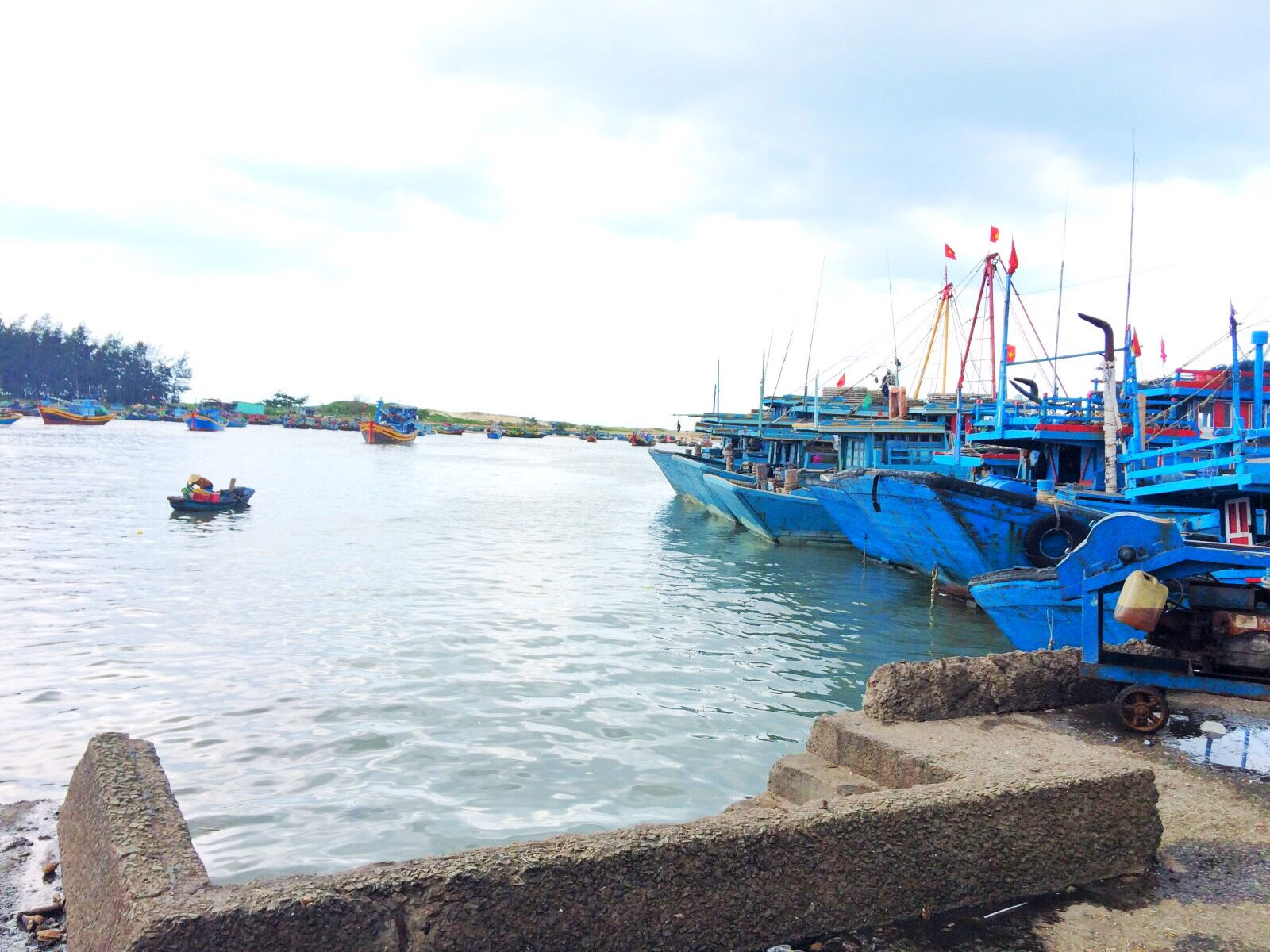 Khung cảnh một làng chài ở Phan Thiết - Bình Thuận.