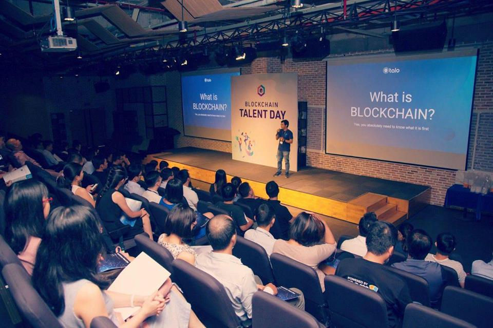 Lê Yên Thanh giới thiệu đến cộng đồng về công nghệ Công nghệ Blockchain