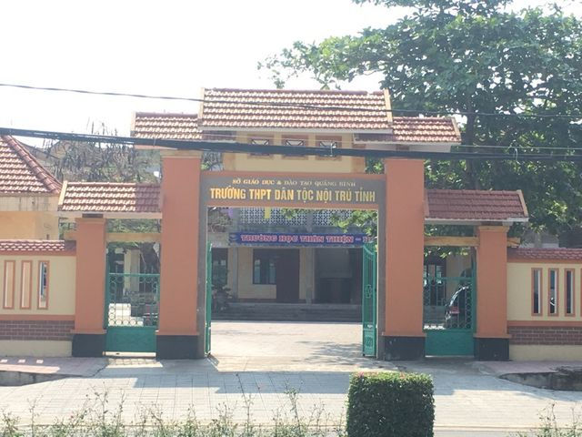   Trường THPT dân tộc nội trú tỉnh Quảng Bình.  