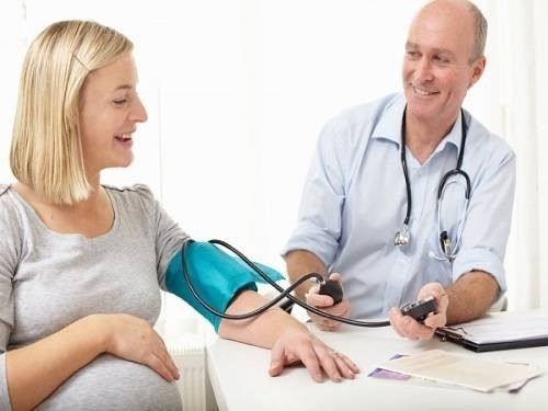  Tăng huyết áp thai kỳ làm tăng nguy cơ đột quỵ, đau tim. 