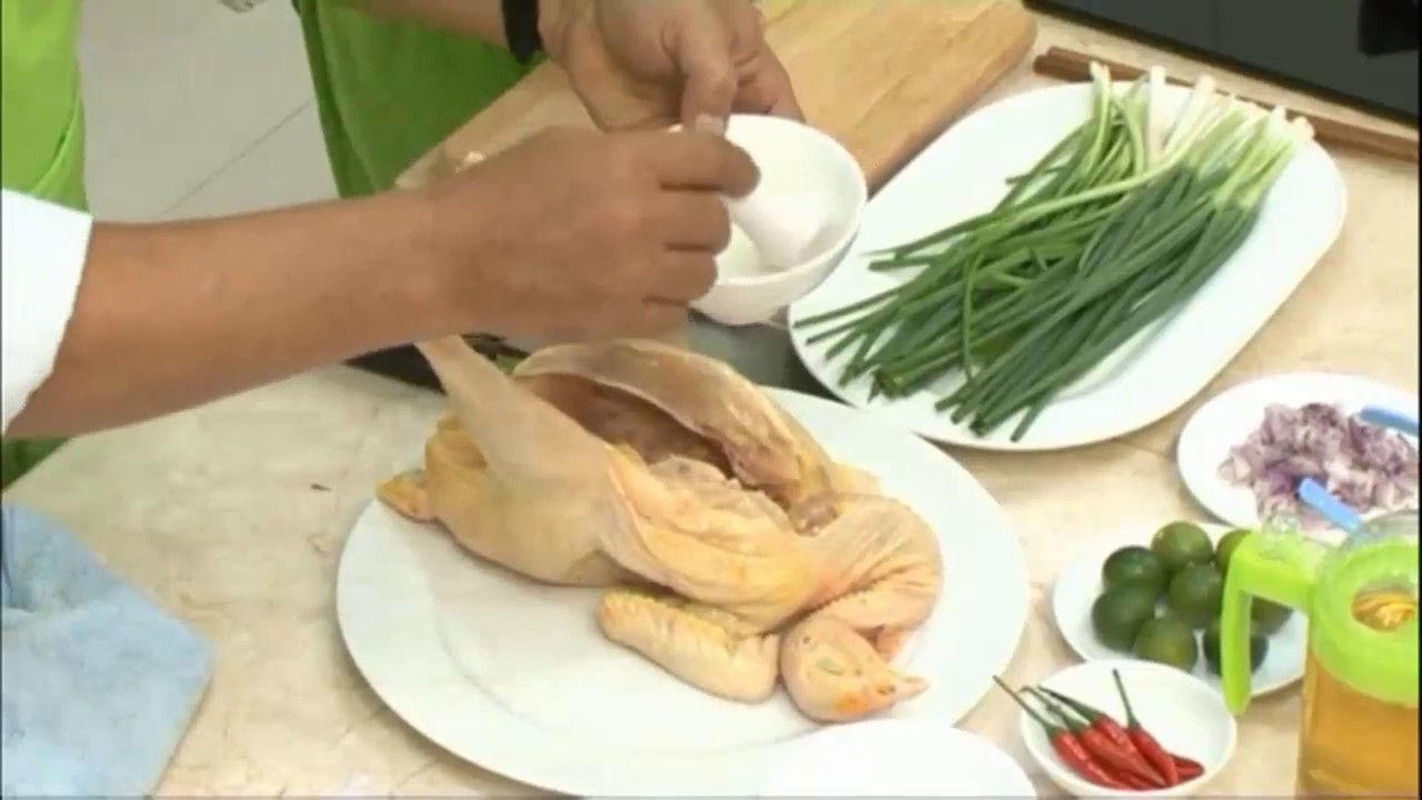 Món ngon mỗi ngày: Cách làm món gà hấp xì dầu đậm đà thơm ngon