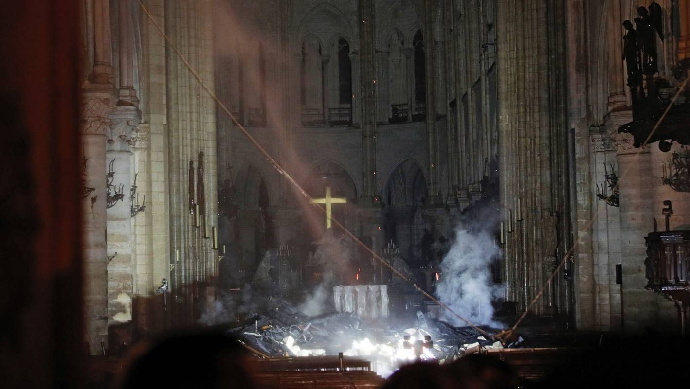 Một tỷ phú Pháp ủng hộ 100 triệu euro để khôi phục Nhà thờ Đức Bà Paris sau vụ cháy