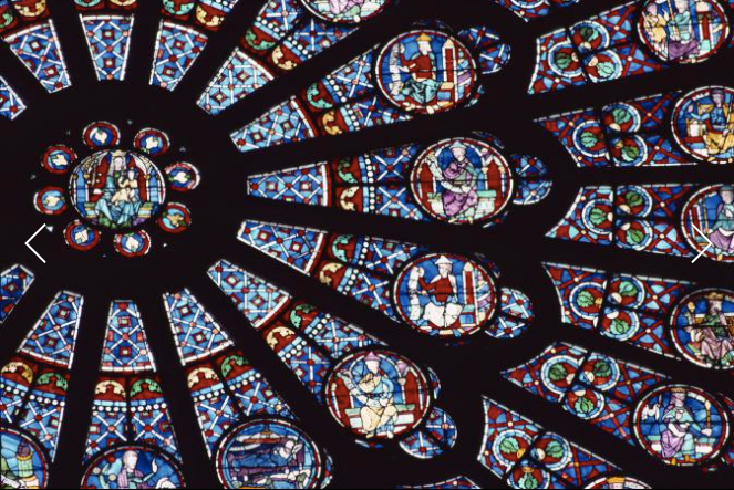 Cửa sổ hoa hồng kính màu, được sản xuất vào thế kỷ 13, mô tả những cảnh trong Cựu Ước.