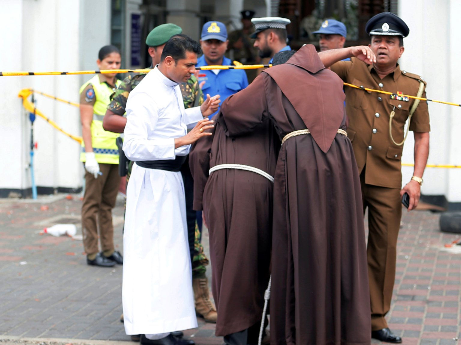 Các nhà lãnh đạo thế giới lên tiếng giúp đỡ người dân Sri Lanka sau vụ đánh bom hàng loạt