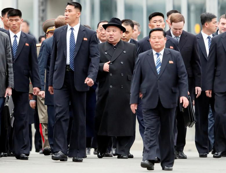Dự kiến trong ngày 25/4, hội nghị thượng đỉnh Nga - Triều Tiên sẽ diễn ra tại thành phố Vladivostok. Theo thông cáo từ Điện Kremlin, hai nhà lãnh đạo Nga và Triều Tiên dự kiến sẽ thảo luận về mối quan hệ song phương, vấn đề phi hạt nhân hóa bán đảo Triều Tiên và hợp tác trong khu vực.