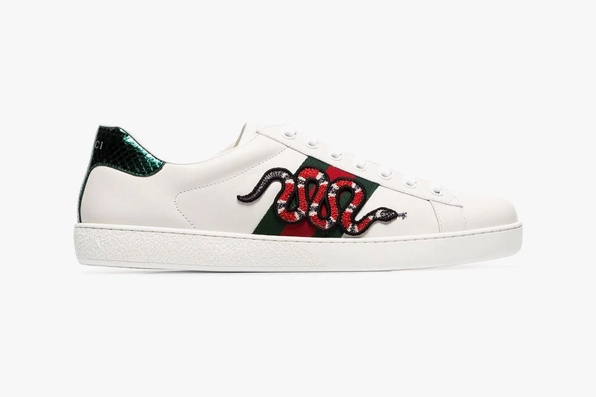  Gucci Snake Embroidered Ace Sneakers